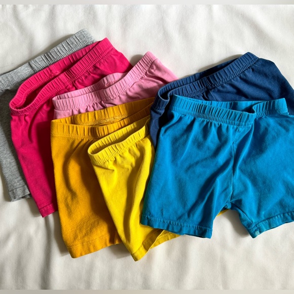 12-18M shorts - Picture 2 of 4